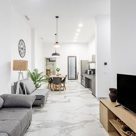 Apartamento De Estilo Moderno Hasta 5 Pax บาเลนเซีย ภายนอก รูปภาพ