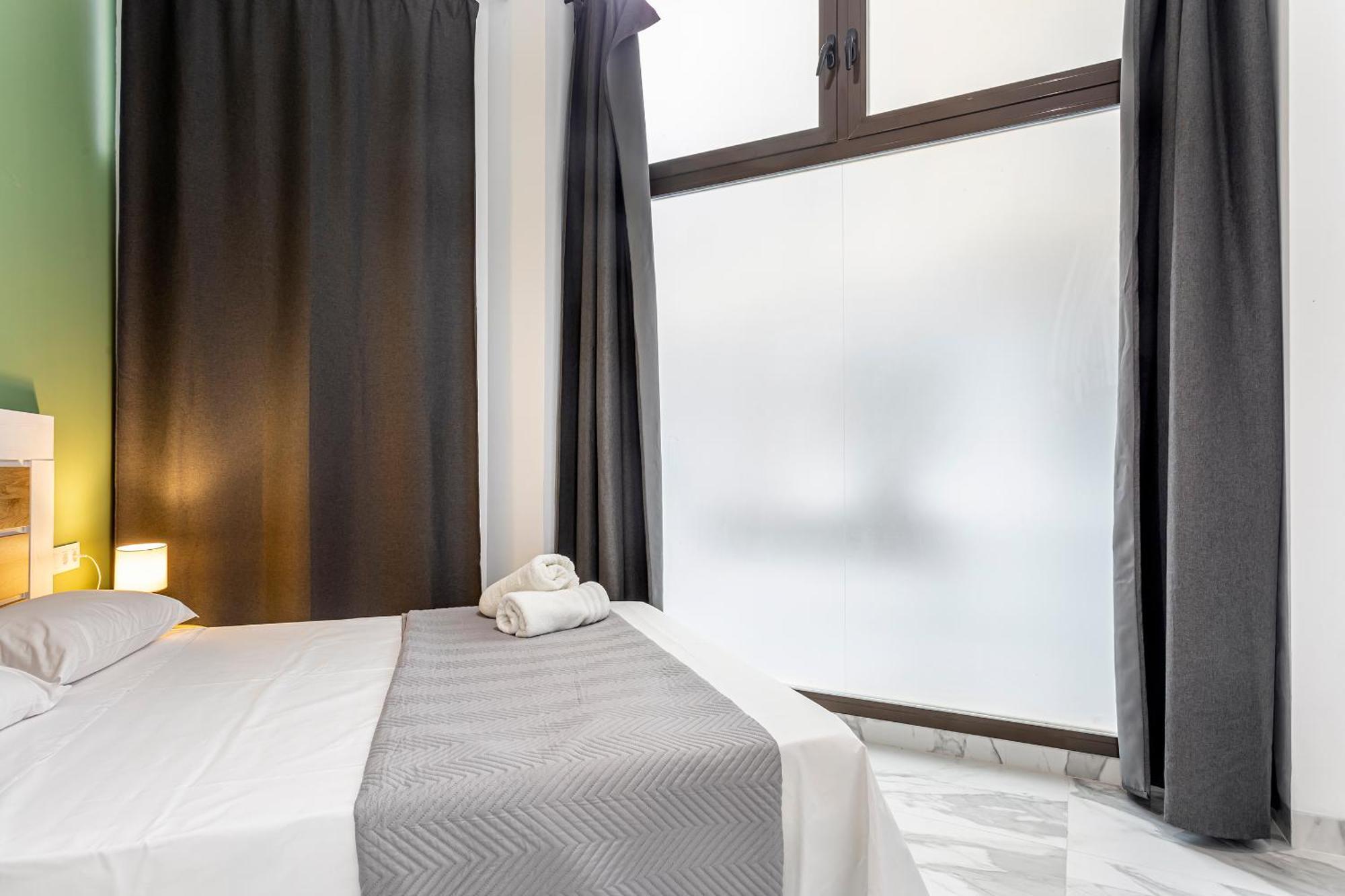 Apartamento De Estilo Moderno Hasta 5 Pax บาเลนเซีย ภายนอก รูปภาพ