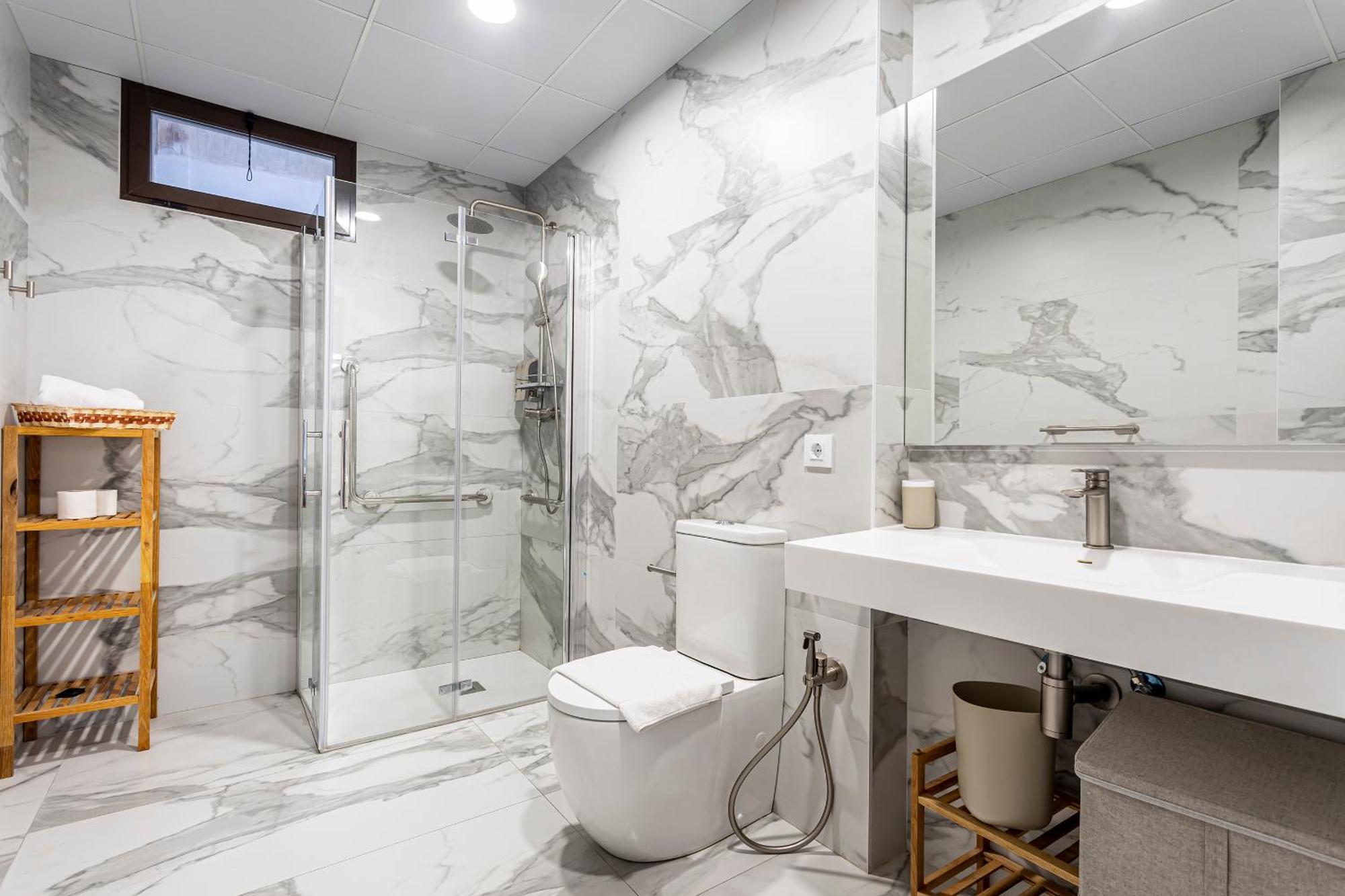 Apartamento De Estilo Moderno Hasta 5 Pax บาเลนเซีย ภายนอก รูปภาพ