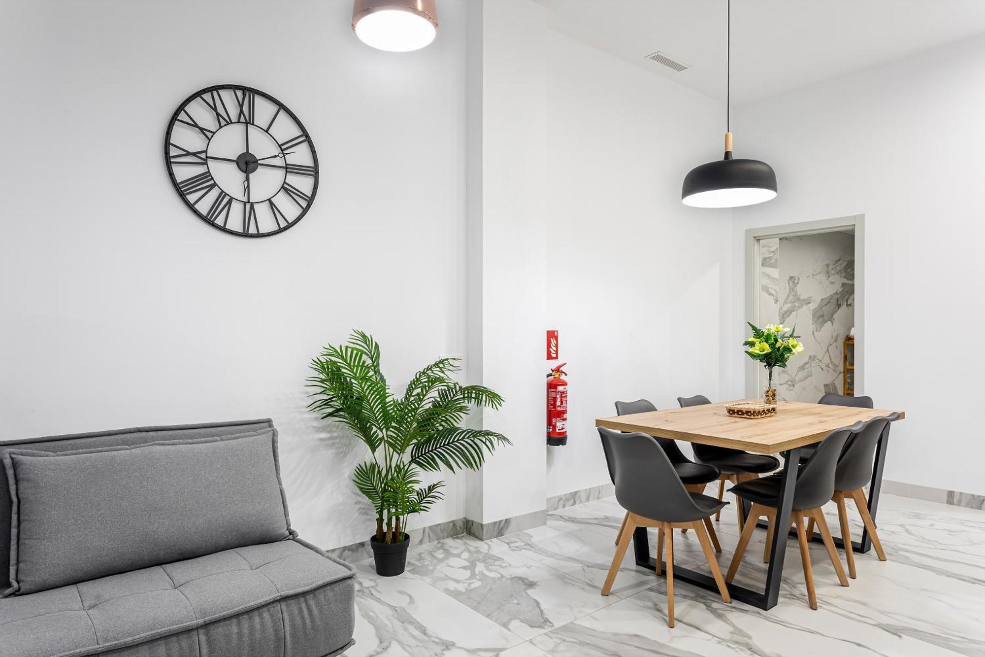 Apartamento De Estilo Moderno Hasta 5 Pax บาเลนเซีย ภายนอก รูปภาพ